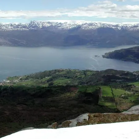 Hardanger Feriesenter Sjusete شاليه نورهايمسوند